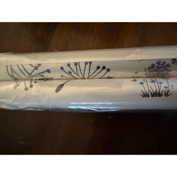Dandelion and Butterfly wall decals - 2 rolls - black and white - Picture 5 of 6